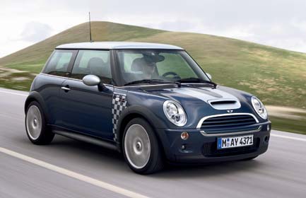 2006_Mini_CooperHatchback_ext_1.jpg